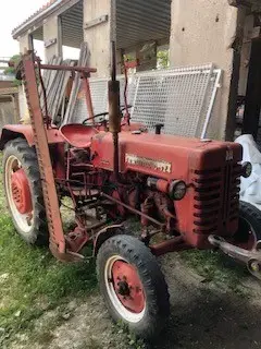 Farmall D324.webp