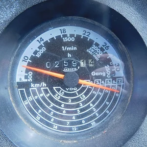 INTERNATIONAL 844 XL