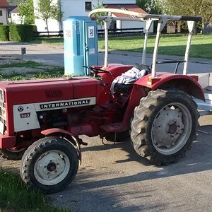 IHC 323 S mit 2037 Stunden