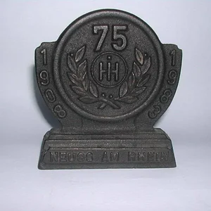 75 Jahre IH (Vorne)
