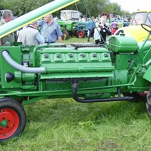 Deutz mit 12 Zylinder