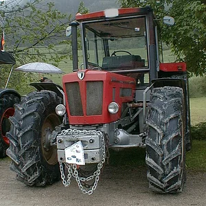 624+946