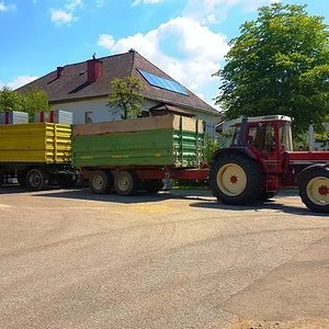 1056er beim Getreidetransport