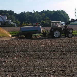 423 mit 3cbm. Jobs Fass