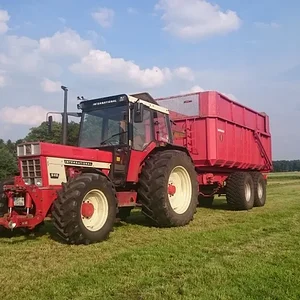 946 beim Gras fahren.