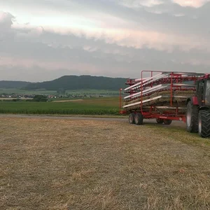 Case mit Kemper BE 125