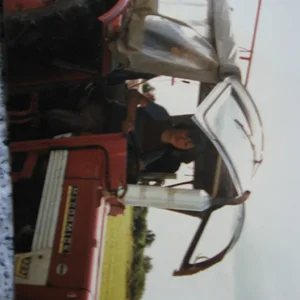 AG323