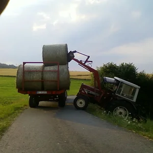 Heu laden am Berg