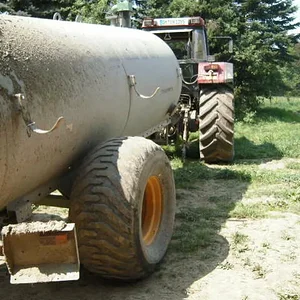 1255 mit 7000 Joskin