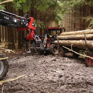Forstarbeiten mit zwei 856XLA