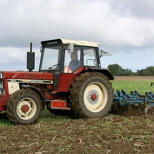 IHC 1246 mit Rabe Grubber