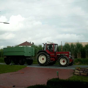 IHC 1055 XL