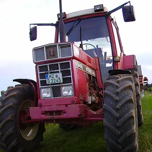 IHC 844 XL mit Grubber