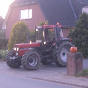 956 XL
