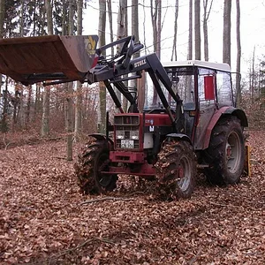 IHC 733 mit 5to Seilwinde