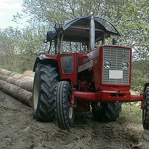 624+946