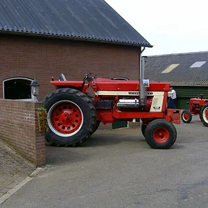 International 1468 Farmall