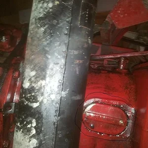 OvalerDeckel am Motorengehäuse