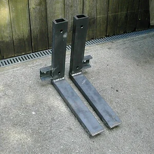 Paletten und Holzgabel