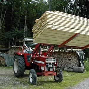 Paletten und Holzgabel