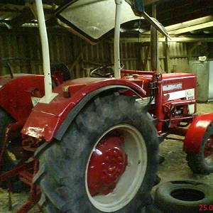 IHC 453 mit plastikgrill