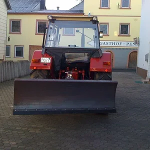 IHC743s