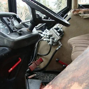 IHC 744 Fronthydraulik