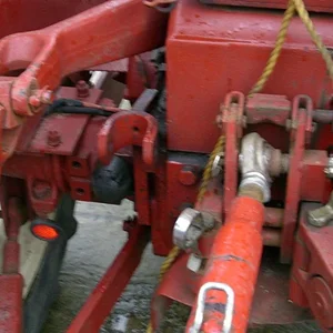 KR833