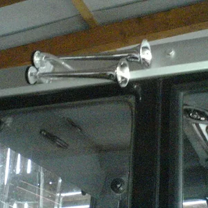 Neue Edelstahl Fanfare