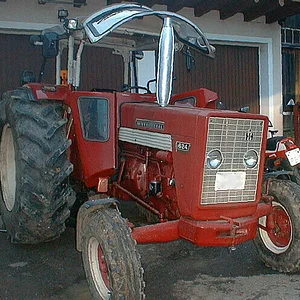 624+946