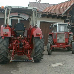 624+946