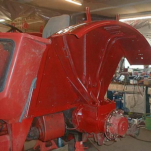 624+946