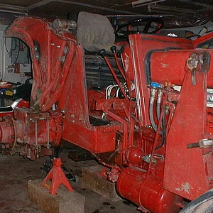 624+946
