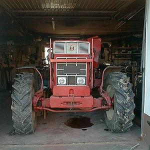 624+946