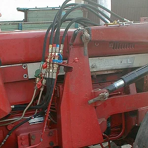 624+946