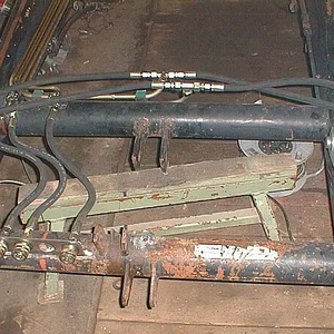 624+946