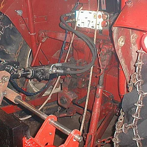 624+946