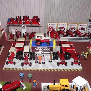 FARMALL - Museum 12