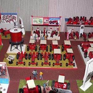 FARMALL - Museum 11