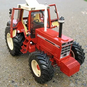 Case-IH833