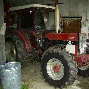 IHC 733
