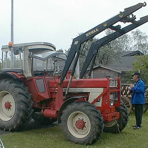 624+946