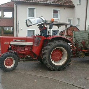 624+946