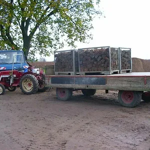 433 V