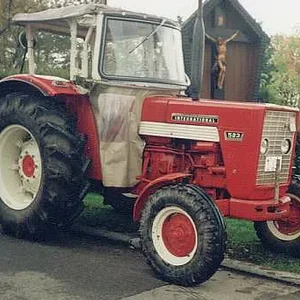624+946