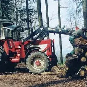 624+946