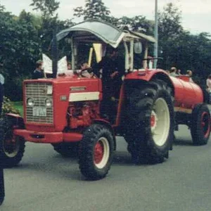 624+946