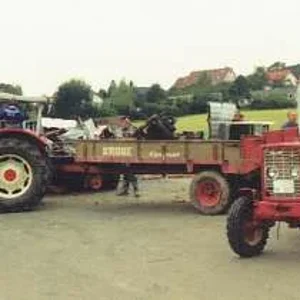 624+946