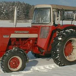 624+946