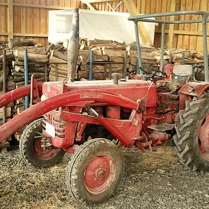 D 320